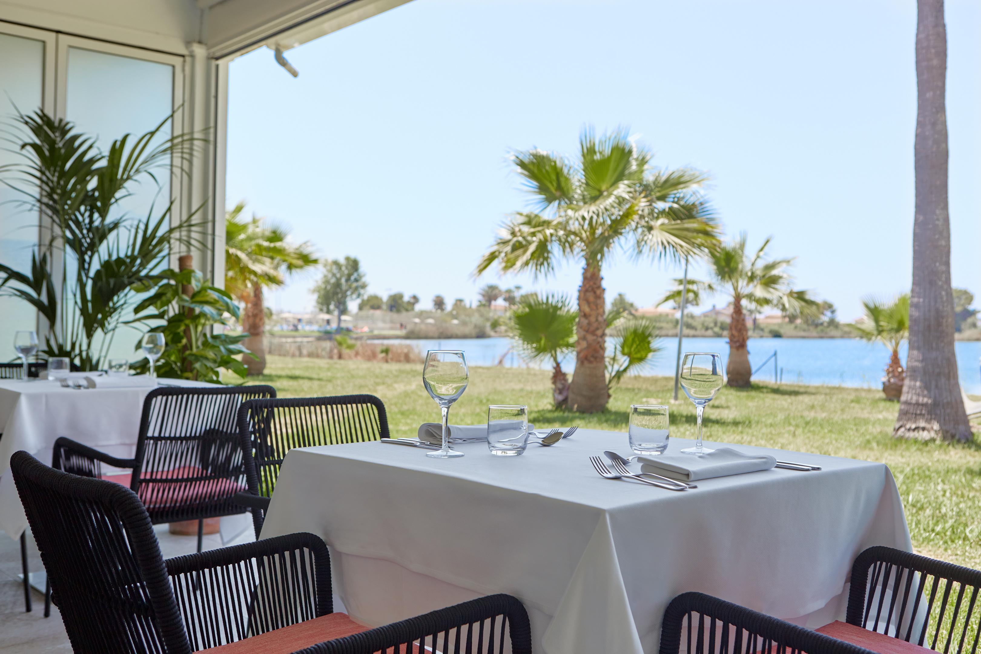 Universal Aparthotel Elisa Platja de Muro Εξωτερικό φωτογραφία