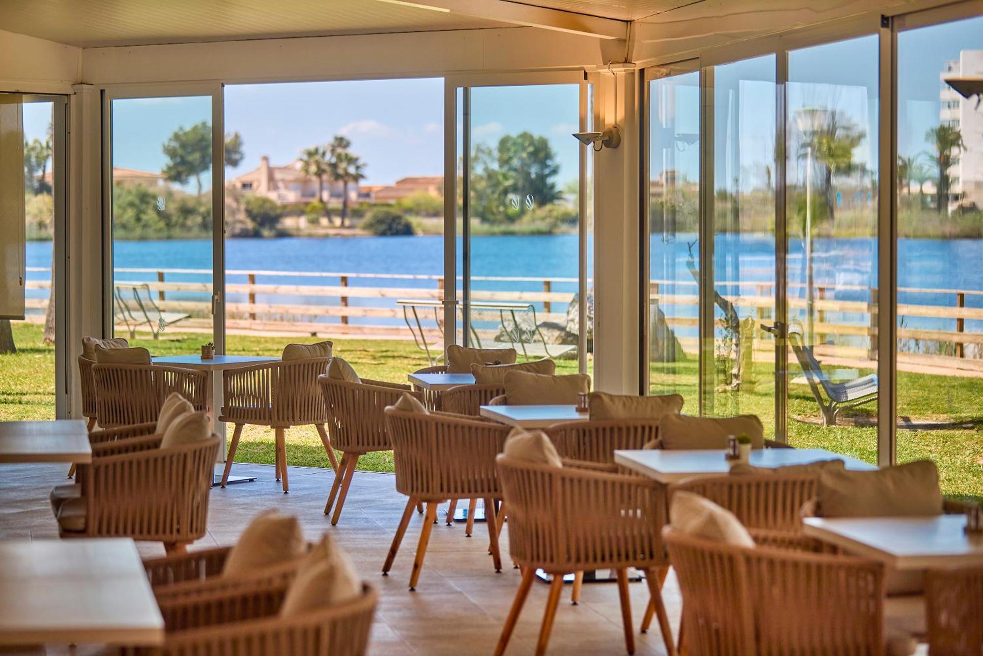 Universal Aparthotel Elisa Platja de Muro Εξωτερικό φωτογραφία